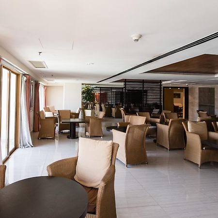 W Studio Resort Suites Petaling Dzsaja Kültér fotó